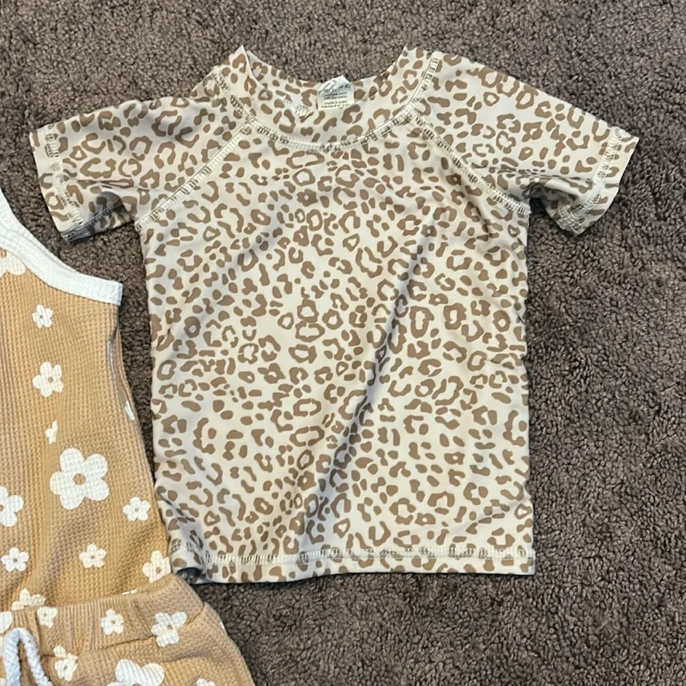 Babygirl 12/18m Kate Quinn small shop 2 piece sets and rash guard bundle!